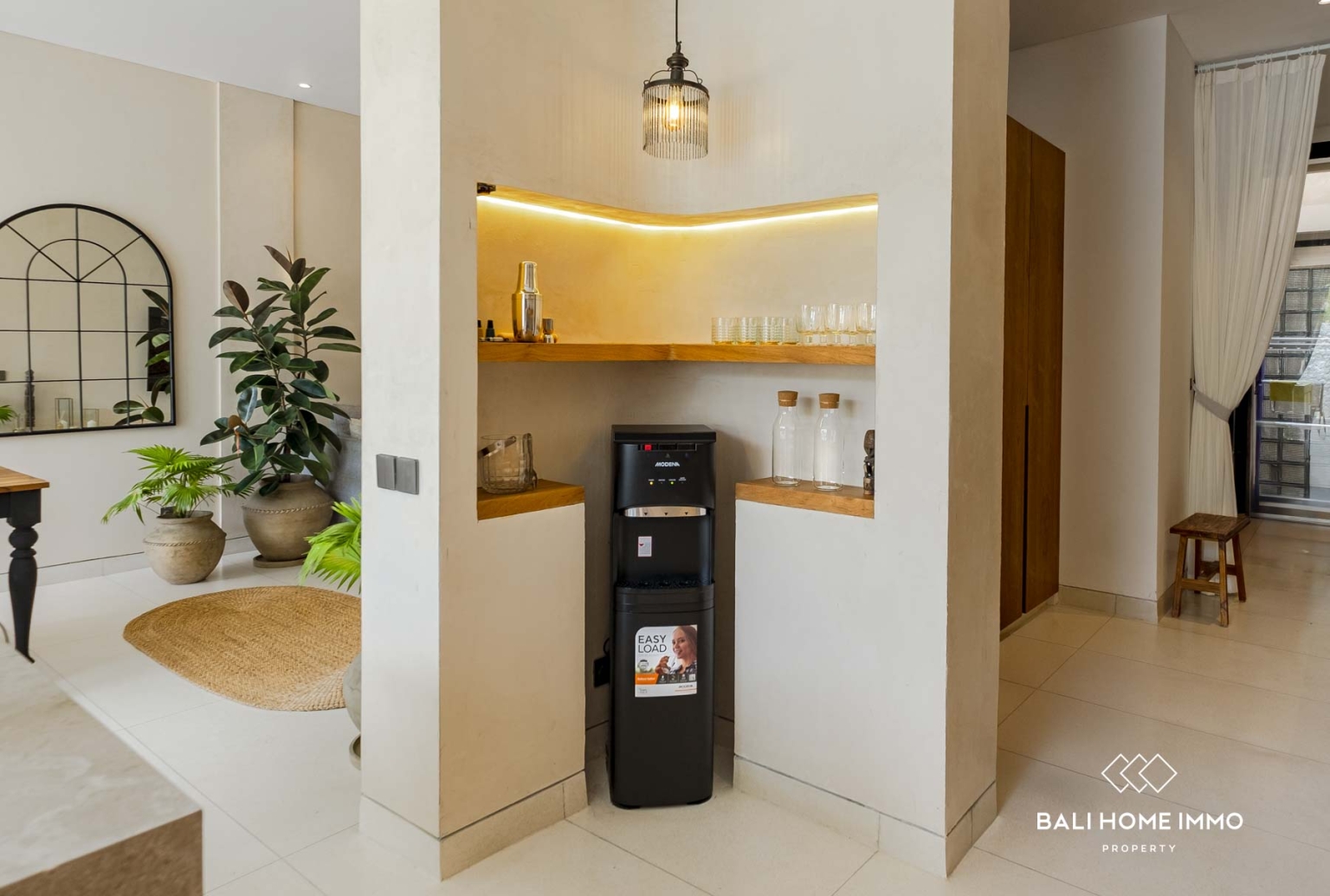 Villa tropicale moderne de 3 chambres à vendre à Prime Berawa Bali view 9