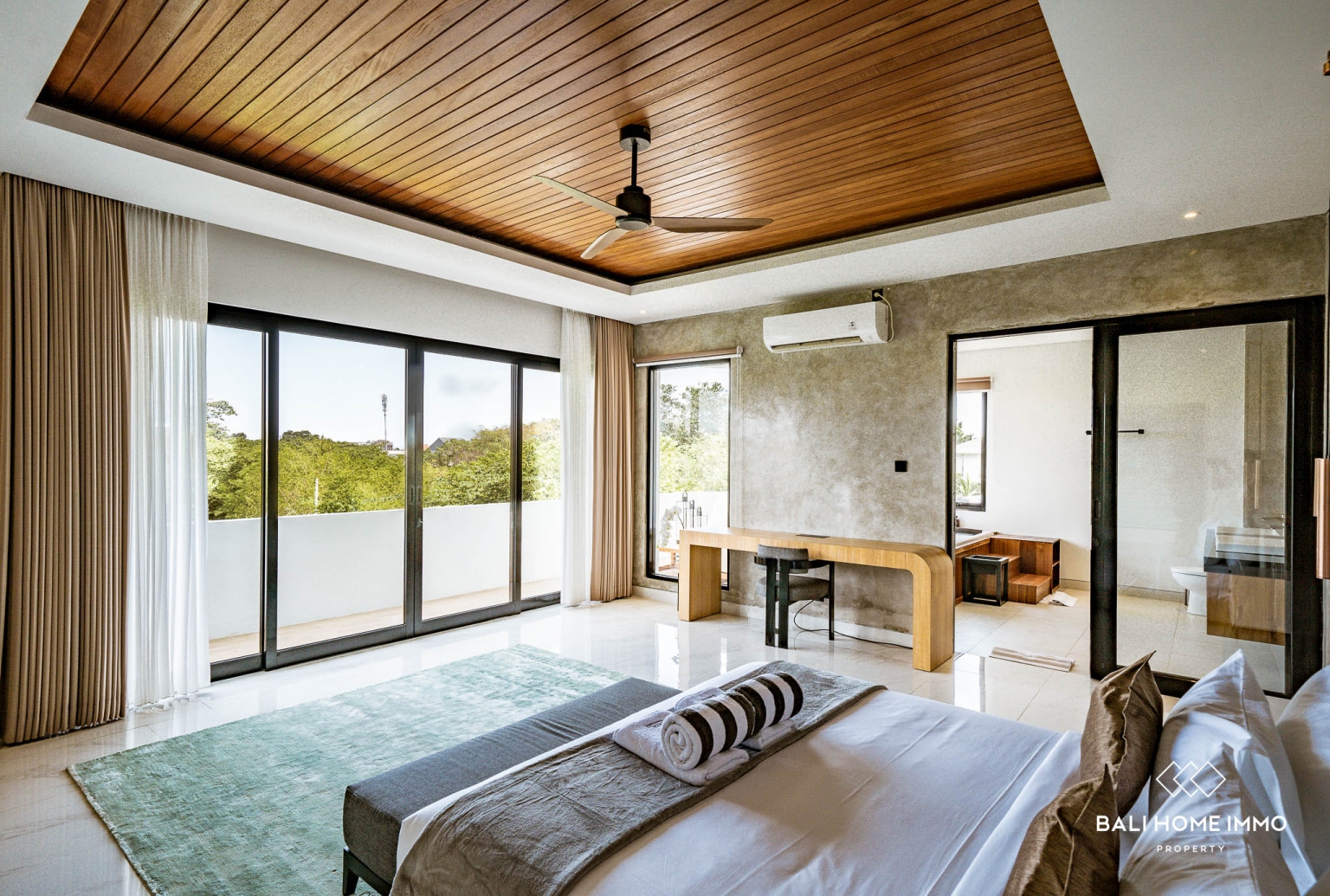 Vila modern bergaya tropis dengan 3 kamar dijual di Umalas view 9