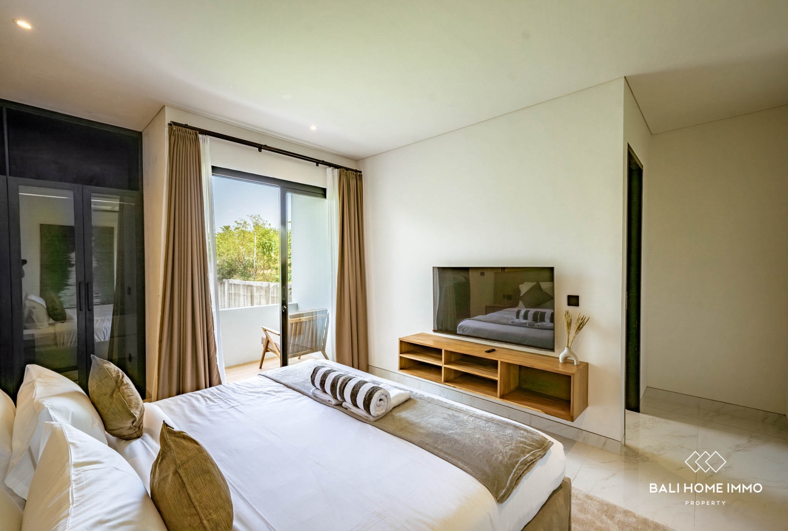 Vila modern bergaya tropis dengan 3 kamar dijual di Umalas view 13