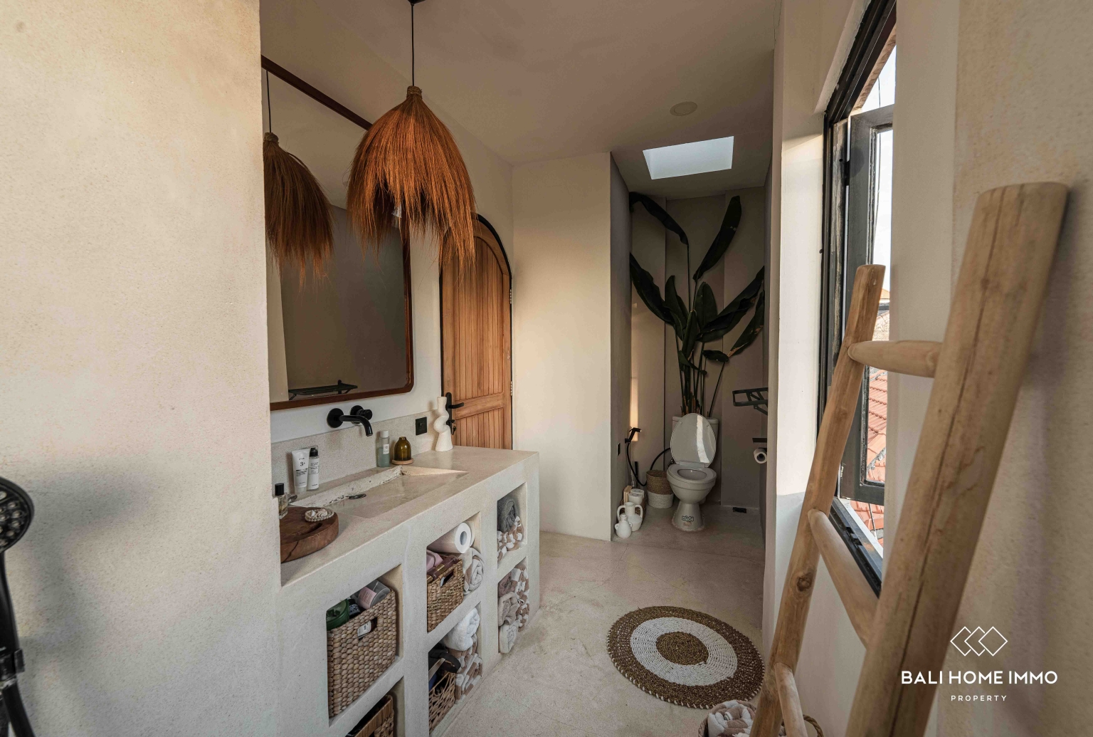 Modern Tropical 1 bedroom villa For Sale in Canggu Berawa view 14