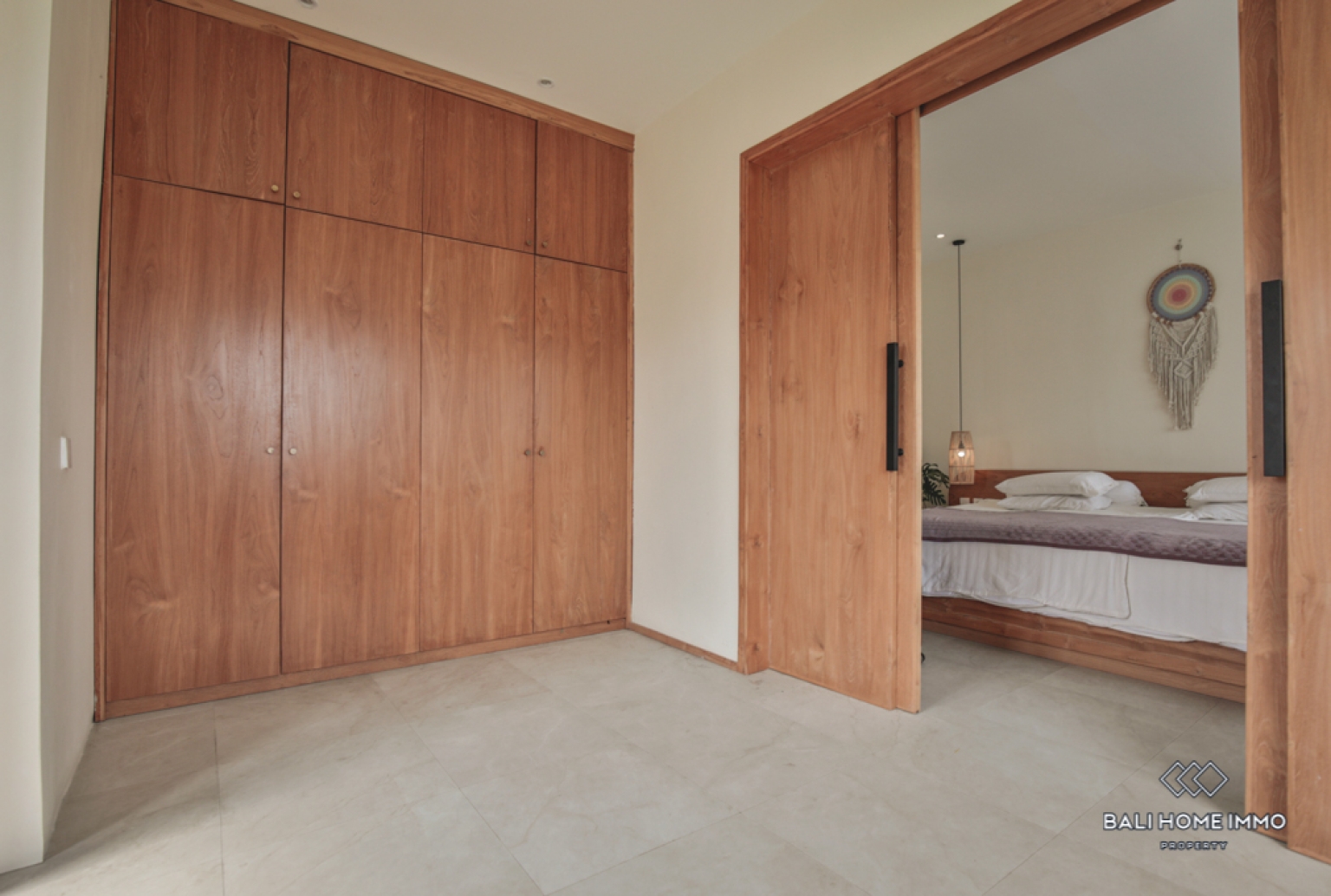 Dua Vila Modern Terpisah 1+2 Kamar Dijual dengan Status Hak Sewa di Bali Berawa view 13