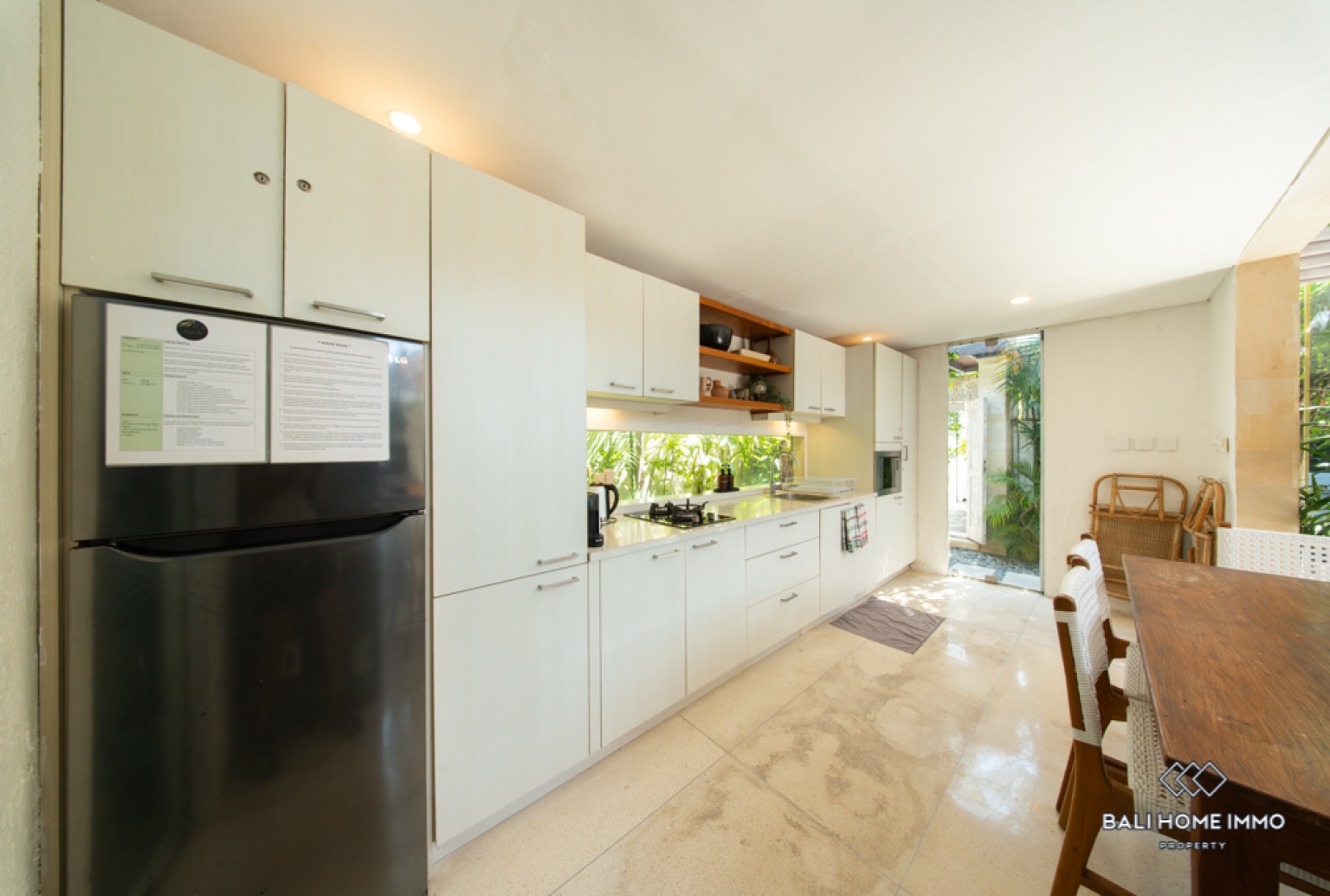 Near Beach 2 Bedroom Villa for Sale and rent in Bali Canggu Batu Bolong-Echo Beach view 10