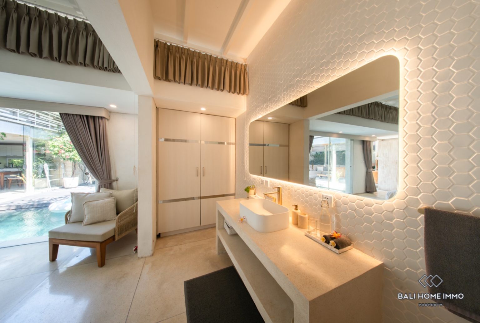 Near Beach 2 Bedroom Villa for Sale and rent in Bali Canggu Batu Bolong-Echo Beach view 16