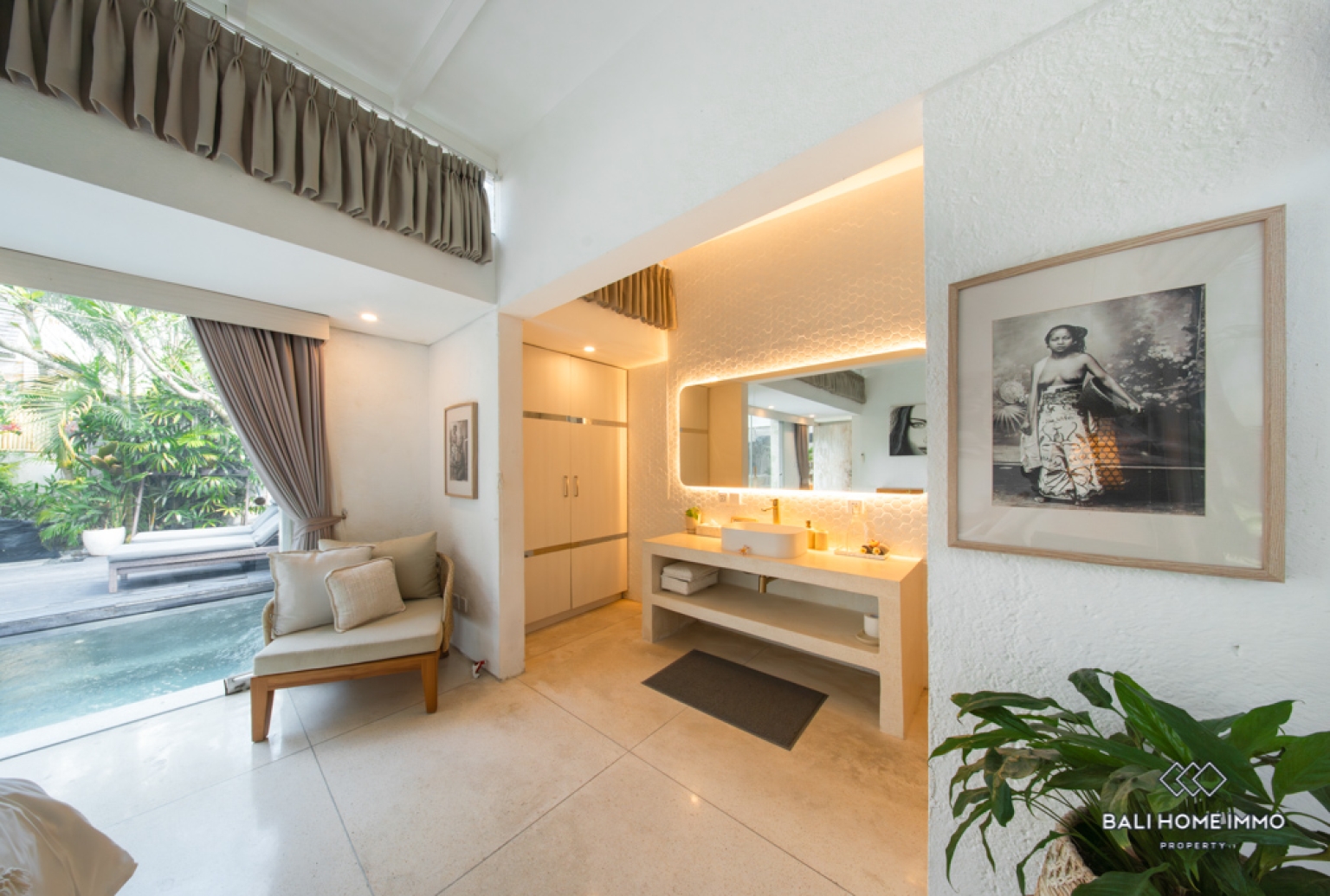 Near Beach 2 Bedroom Villa for Sale and rent in Bali Canggu Batu Bolong-Echo Beach view 17