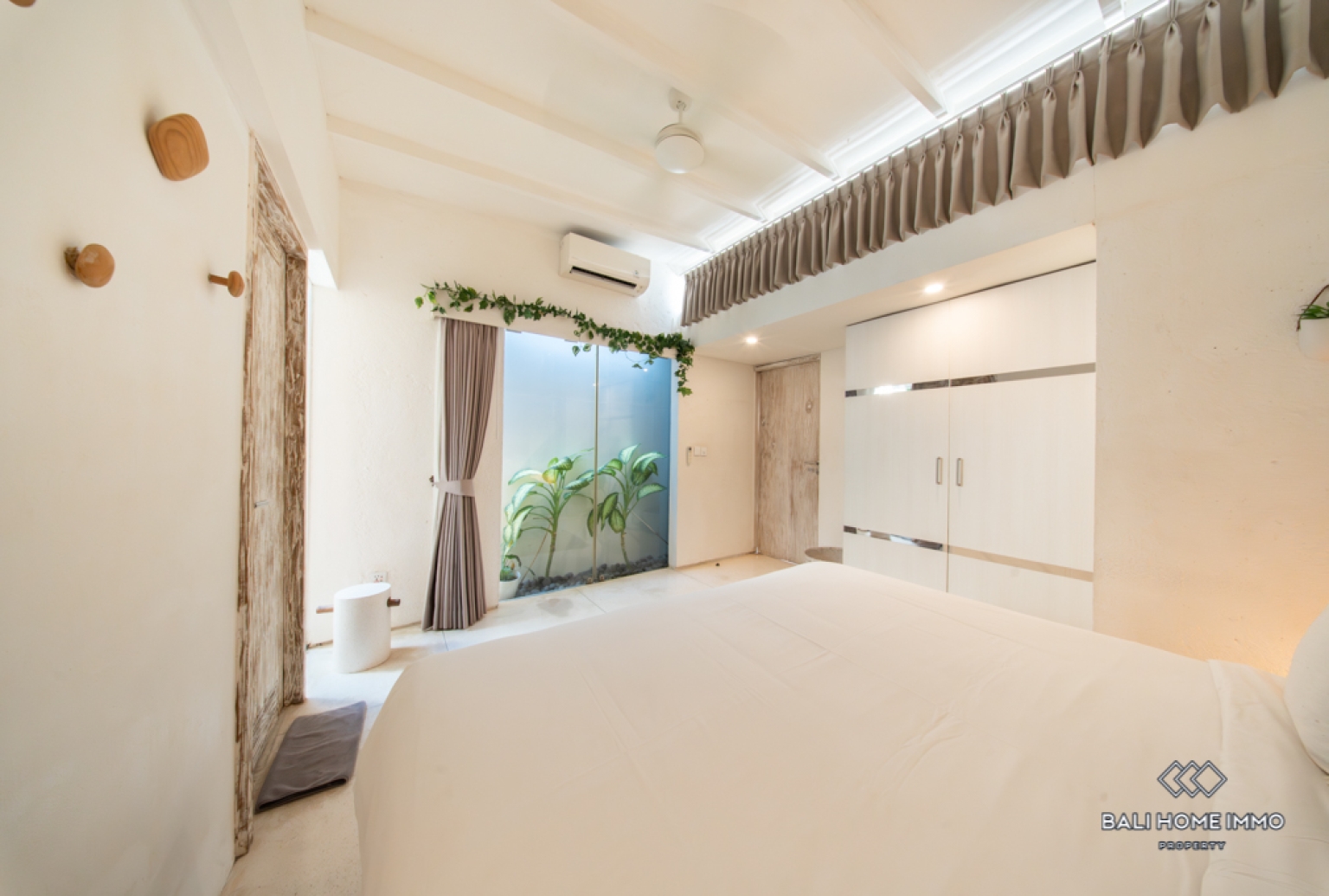 Near Beach 2 Bedroom Villa for Sale and rent in Bali Canggu Batu Bolong-Echo Beach view 19