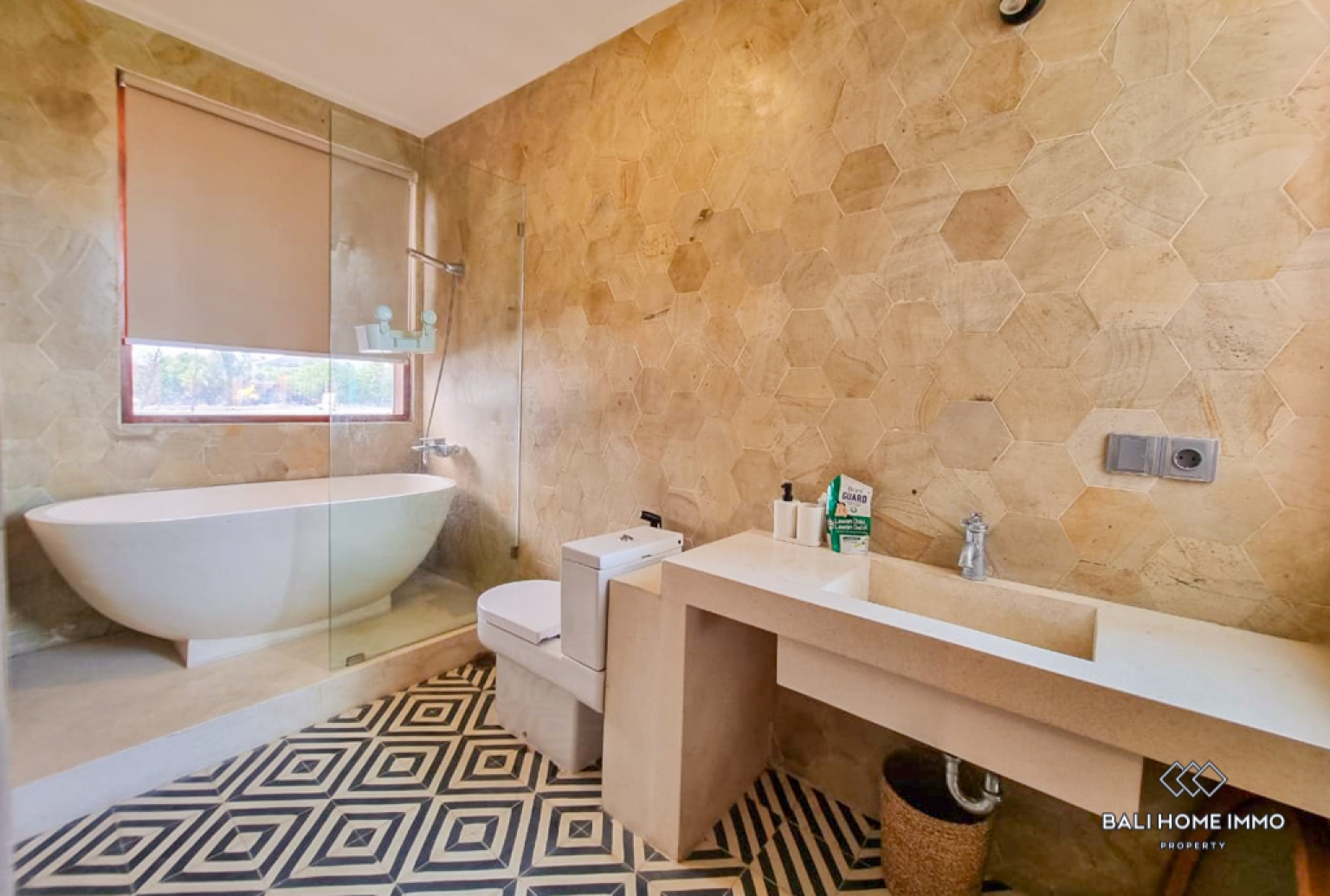 Near Beach 2 Bedroom Villa for Sale Freehold in Bali Berawa view 21