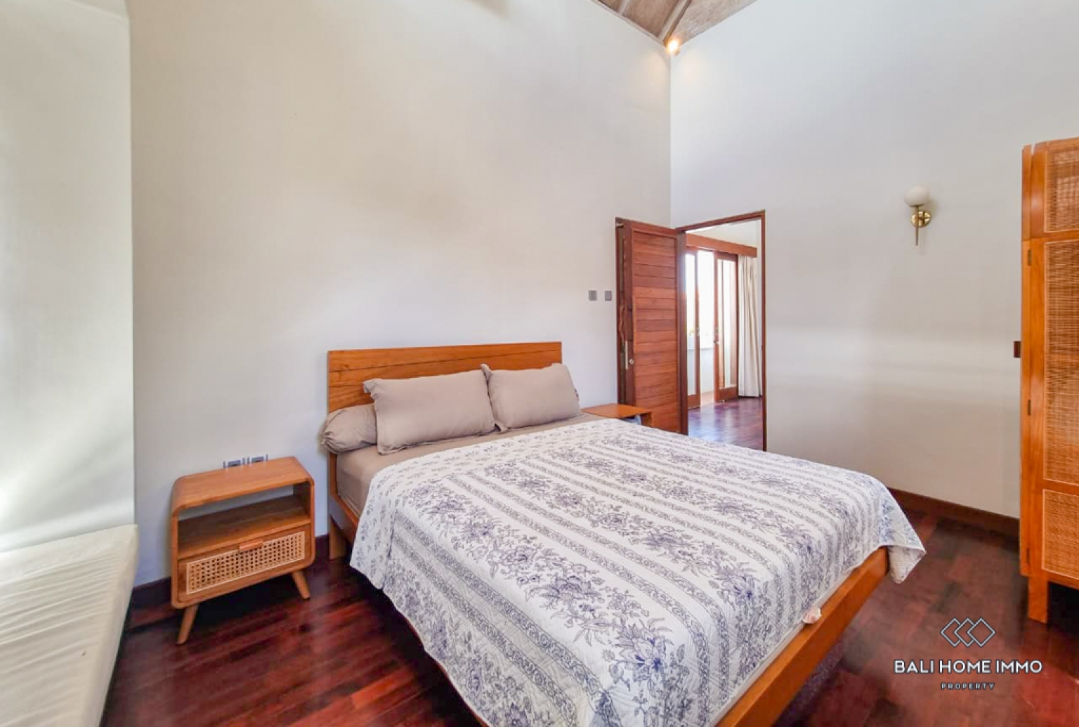 Near Beach 2 Bedroom Villa for Sale Freehold in Bali Berawa view 16