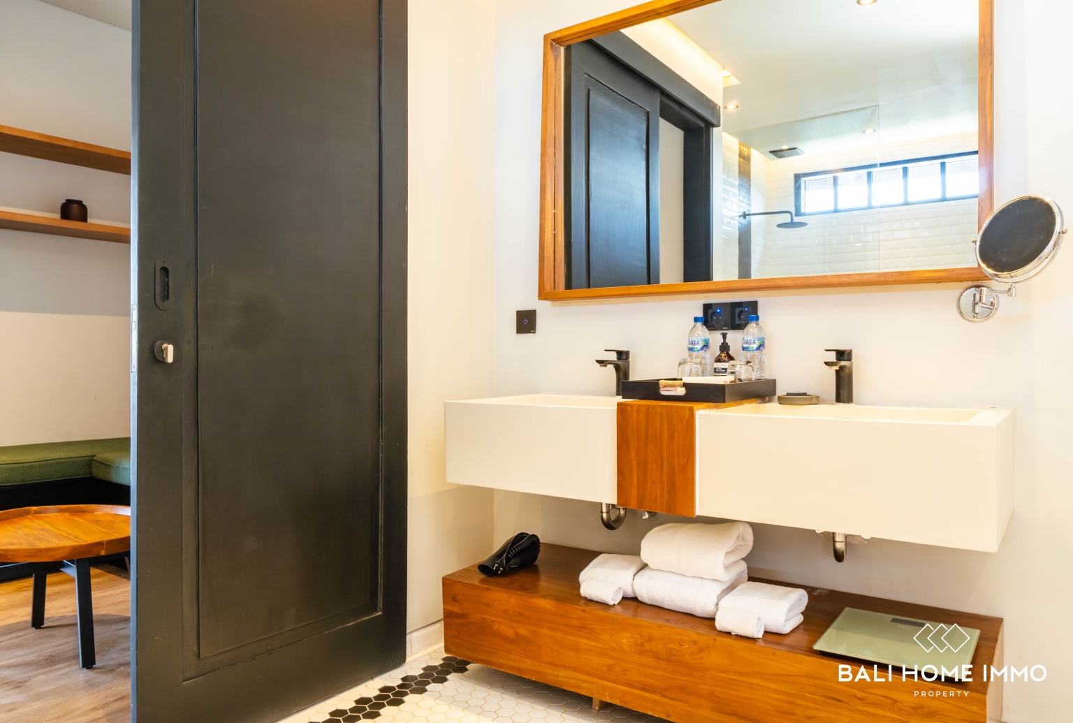 Near Beach 3 Bedroom Villa for Sale Leasehold in Bali Berawa view 23