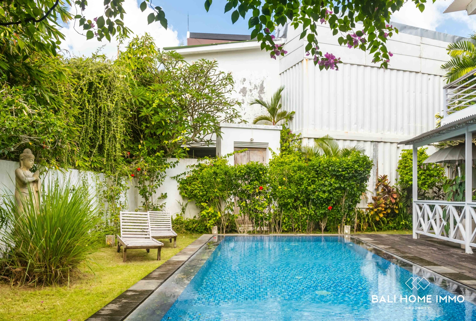 Near Beach 4 Bedroom Villa for Sale Leasehold in Bali Pererenan Beachside view 35