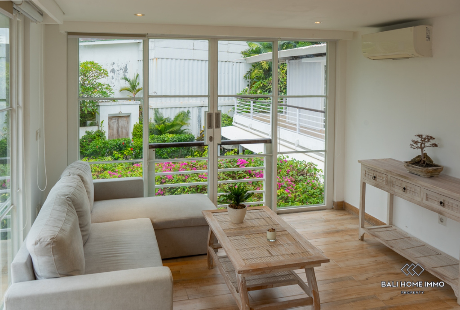 Near Beach 4 Bedroom Villa for Sale Leasehold in Bali Pererenan Beachside view 7