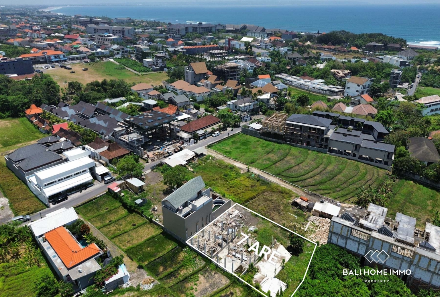 NEAR BEACH 710M2 LAND FOR FREEHOLD SALE in PERERENAN BALI view 4