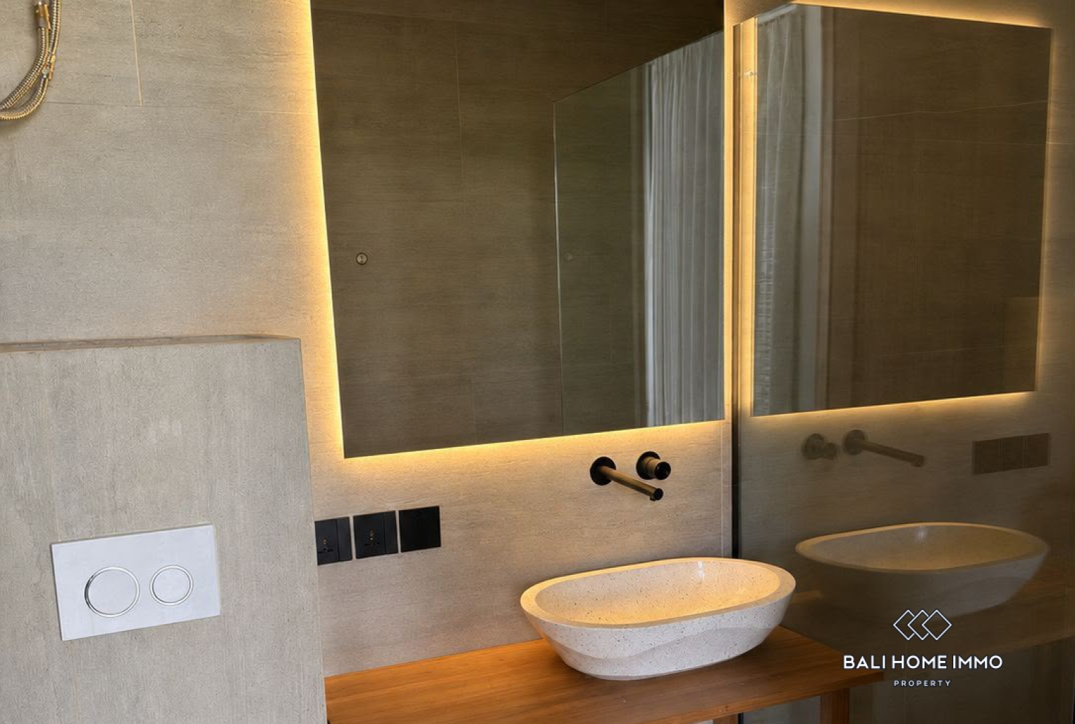 Brand new modern 3 Bedrooms villa with ricefield view in Bali Ubud view 11