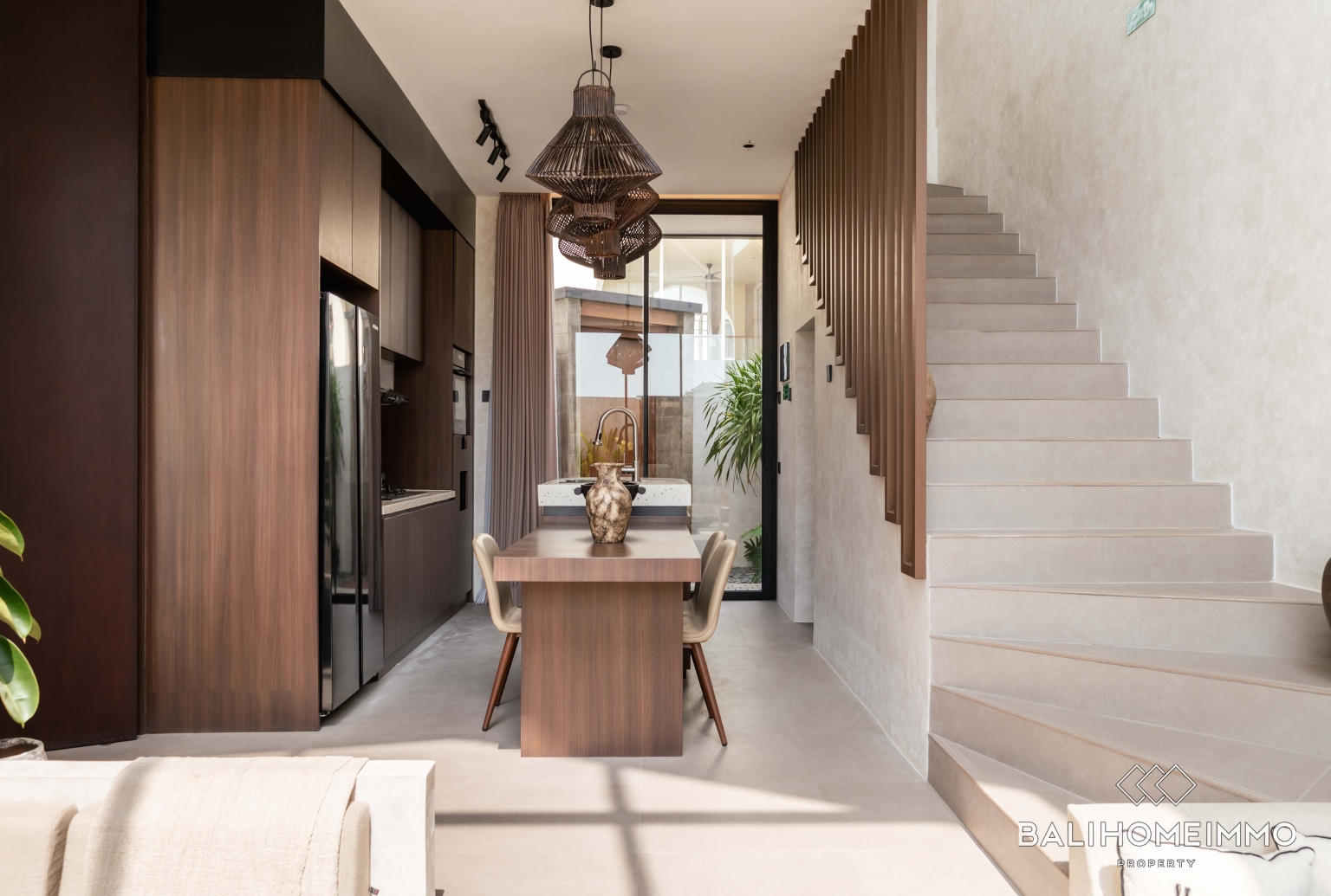VILLA NEUVE DE 2 CHAMBRES À VENDRE EN BAIL À PERERENAN, BALI view 7