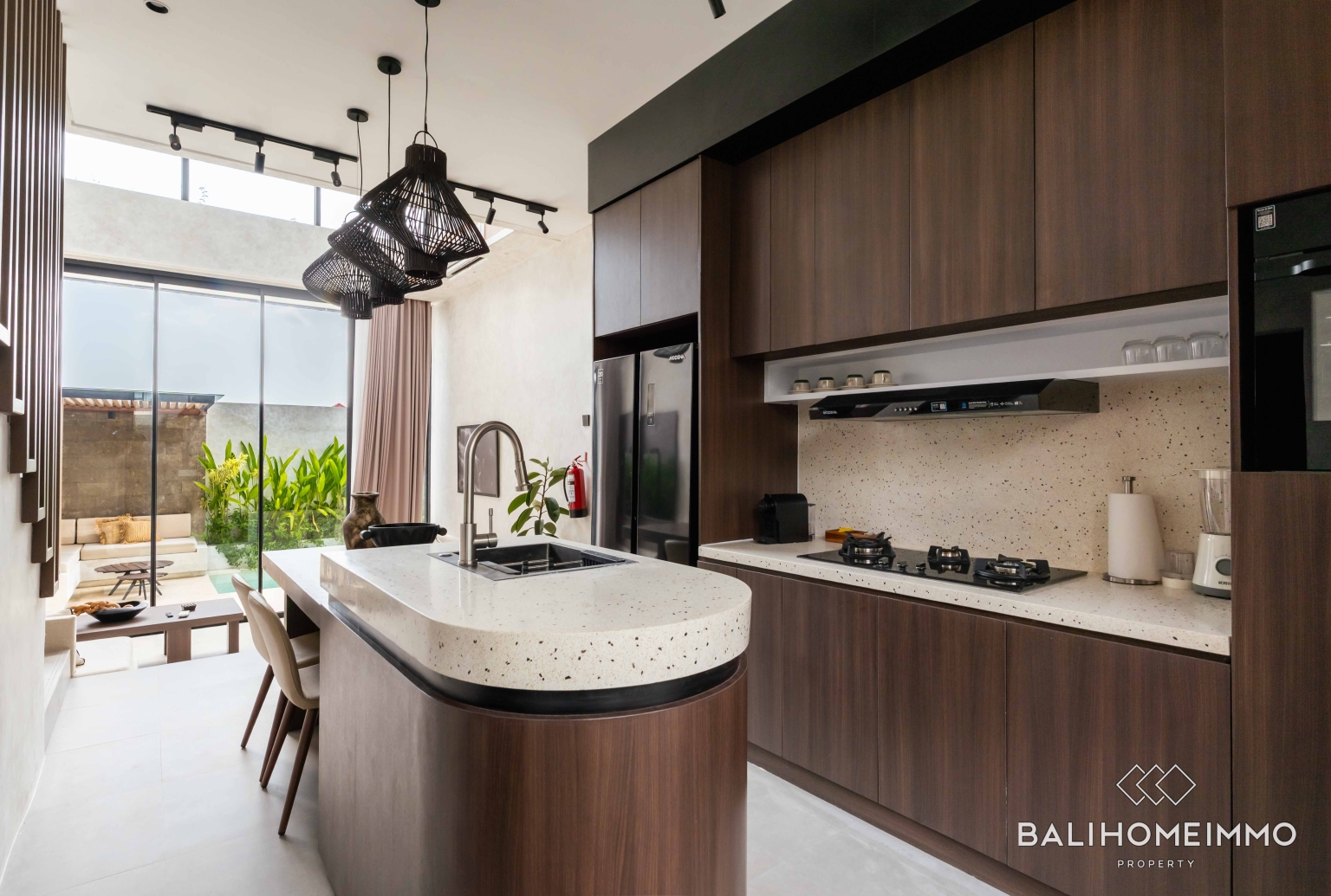 VILLA NEUVE DE 2 CHAMBRES À VENDRE EN BAIL À PERERENAN, BALI view 9