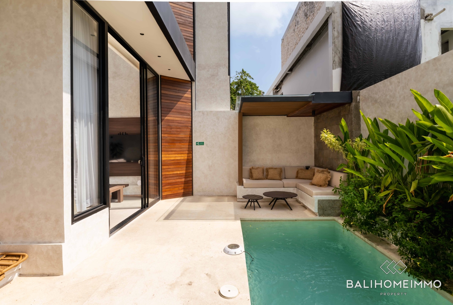 VILLA NEUVE DE 2 CHAMBRES À VENDRE EN BAIL À PERERENAN, BALI view 2