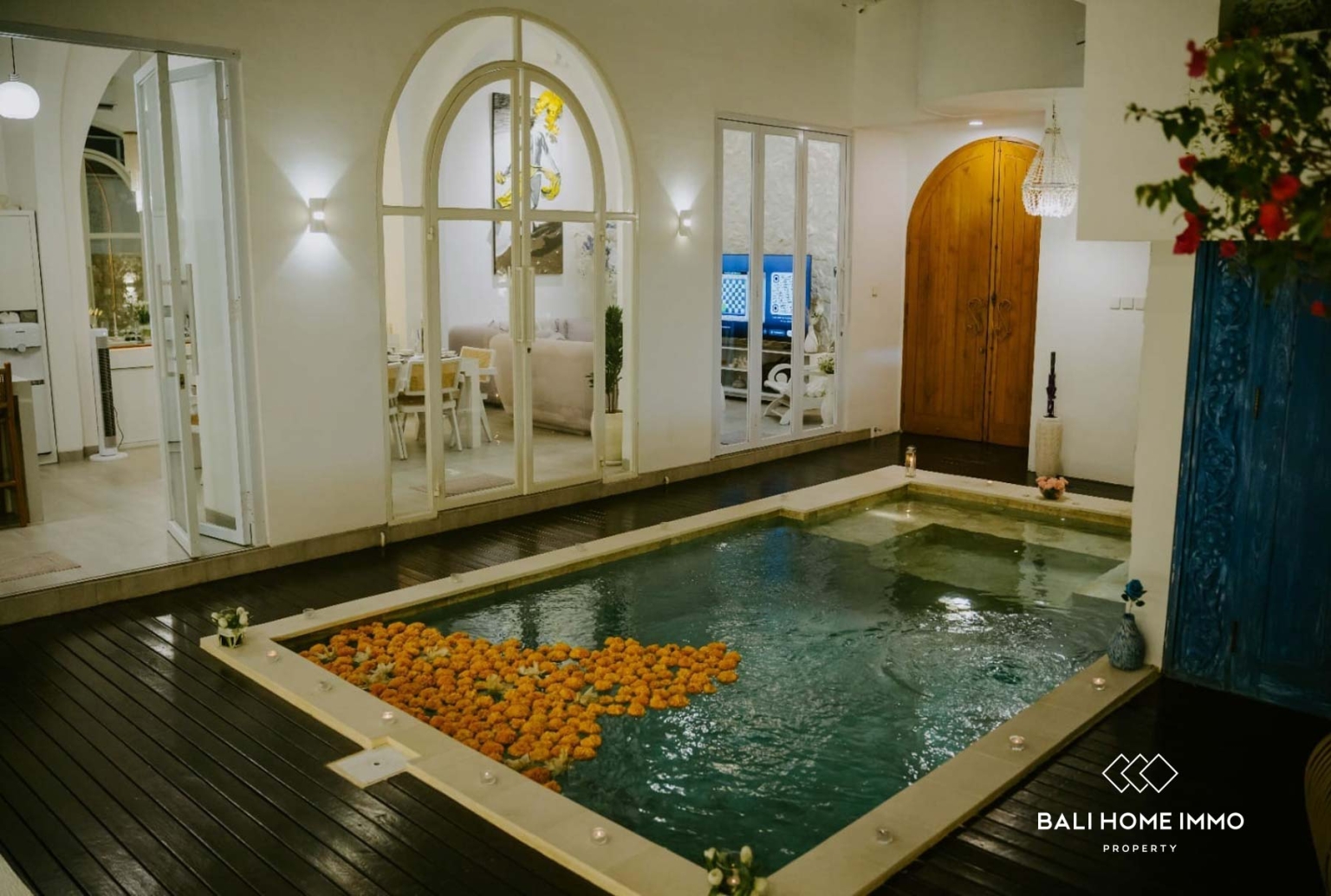 VILLA BARU YANG MENAWAN DENGAN 2 KAMAR UNTUK DIJUAL DI KEROBOKAN BALI view 2