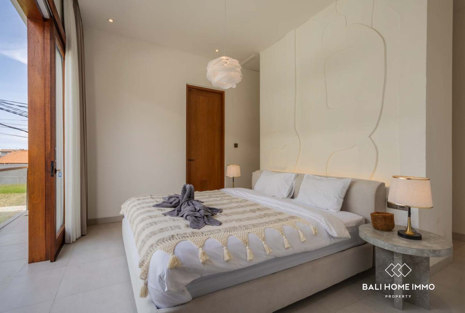 NEW BUILT NEAR BEACH 3 BEDROOM VILLA FOR SALE LEASEHOLD in SESEH BALI view 16