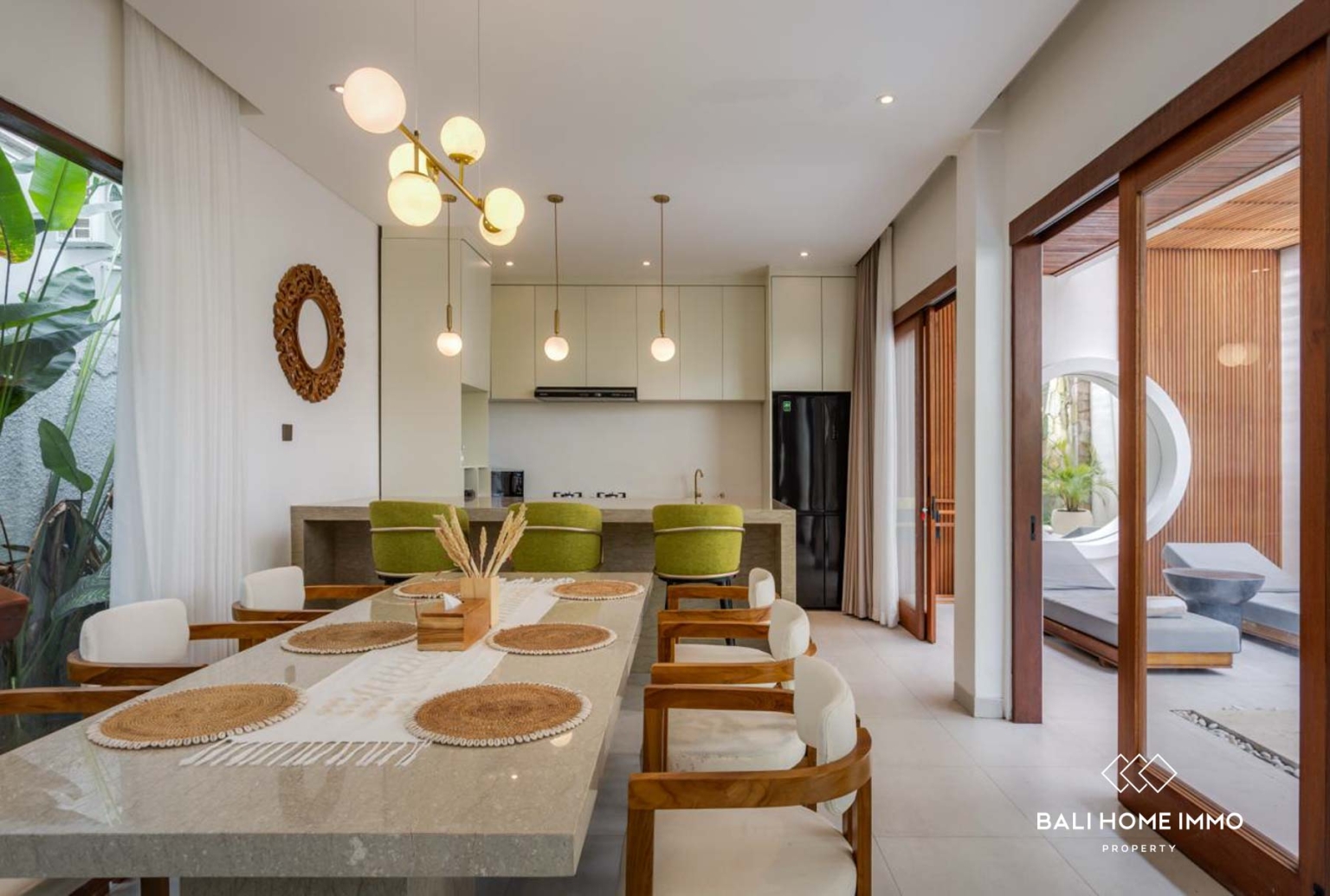 NEW BUILT NEAR BEACH 3 BEDROOM VILLA FOR SALE LEASEHOLD in SESEH BALI view 6