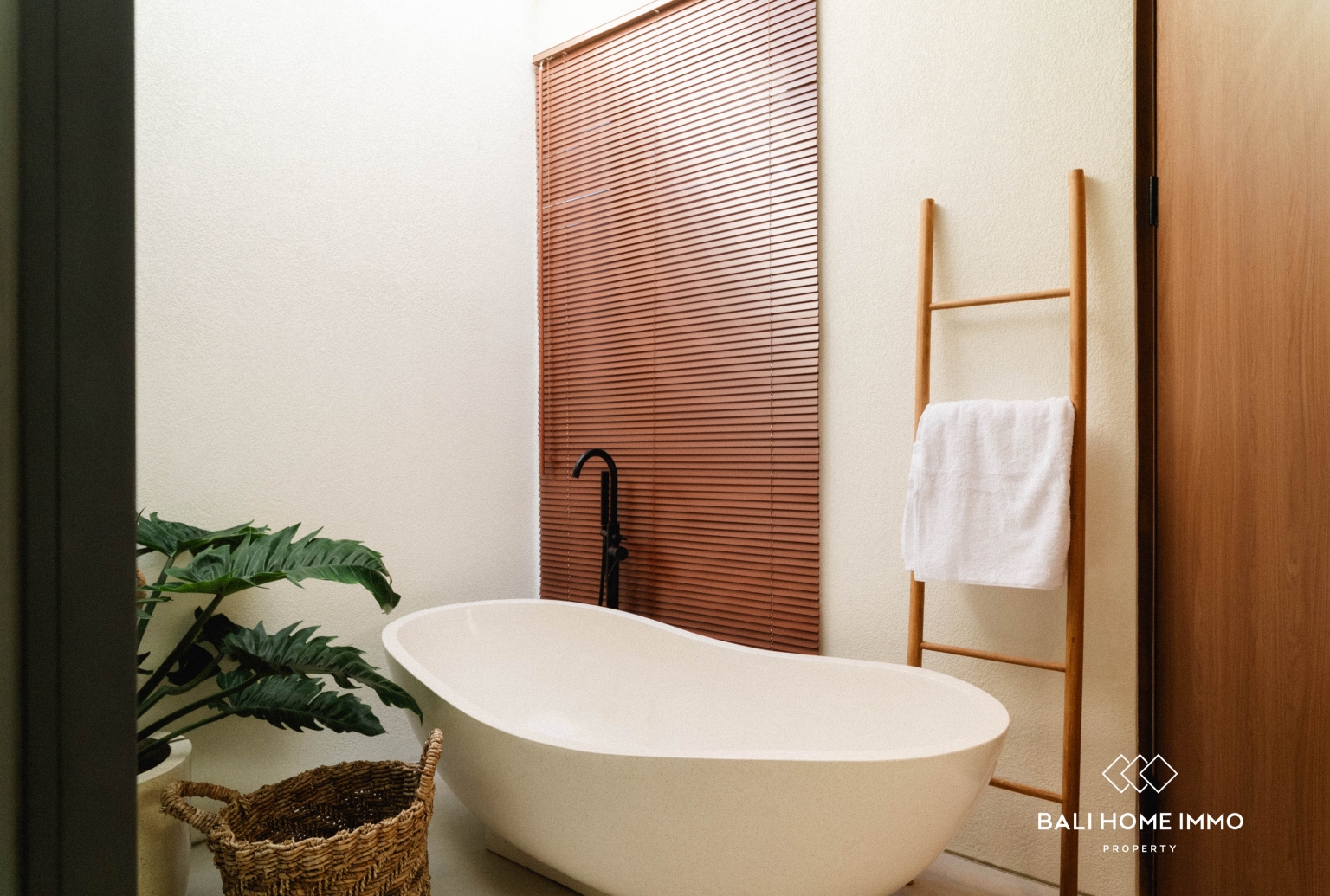 Newly Built 3 Bedroom Villa with Stylish Contemporary Architecture view 13