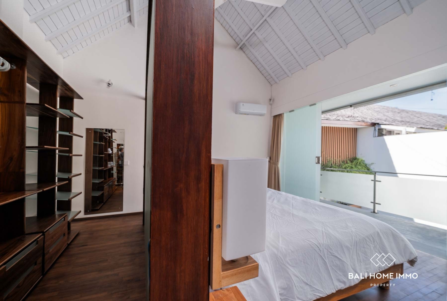 Newly Renovated 3 Bedroom Villa for Leasehold Sale in Berawa Bali view 15