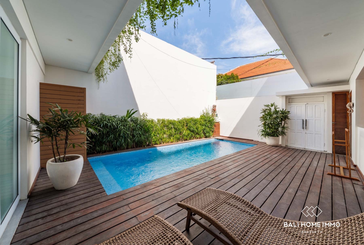 Newly Renovated 3 Bedroom Villa for Leasehold Sale in Berawa Bali view 20