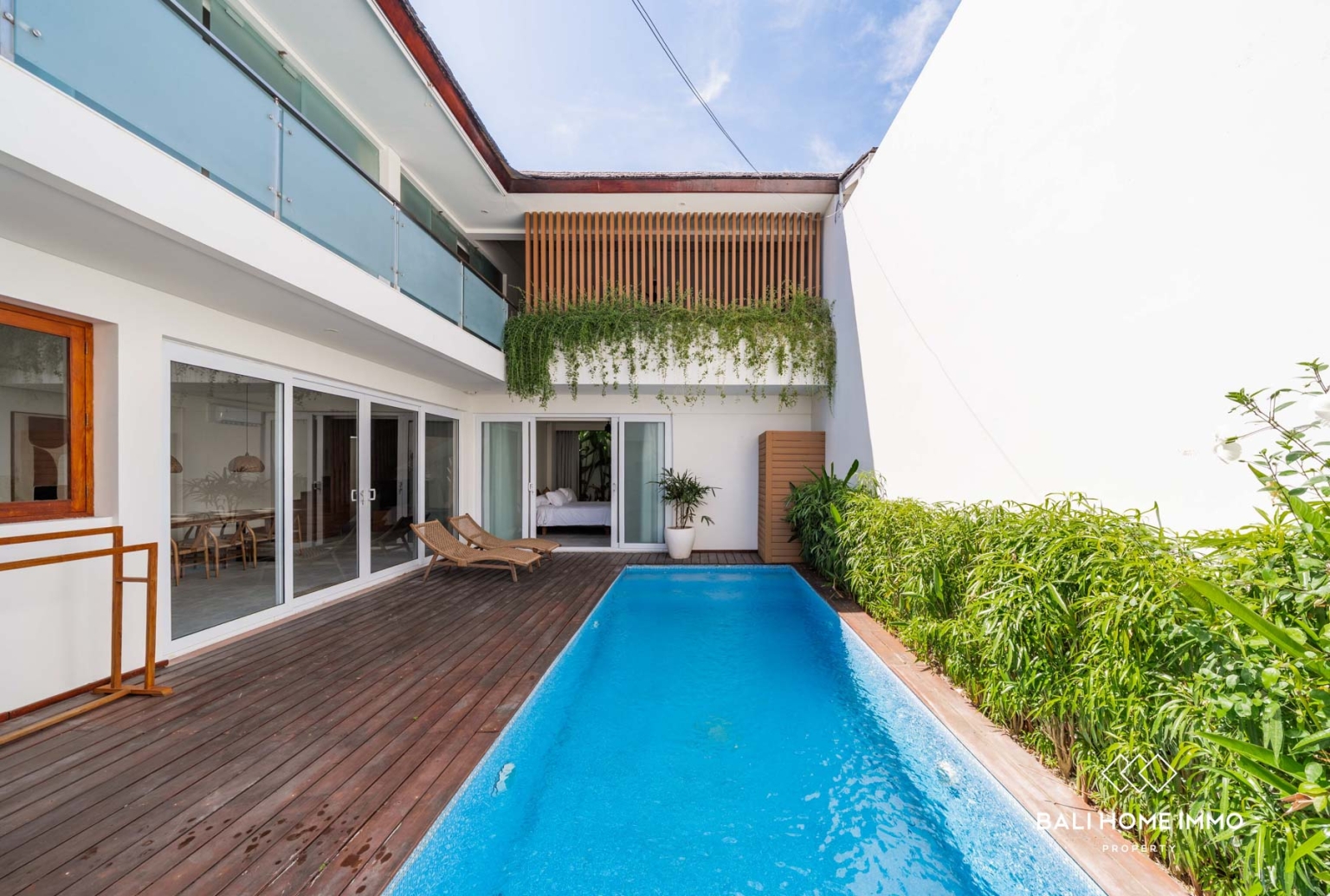 Newly Renovated 3 Bedroom Villa for Leasehold Sale in Berawa Bali view 2
