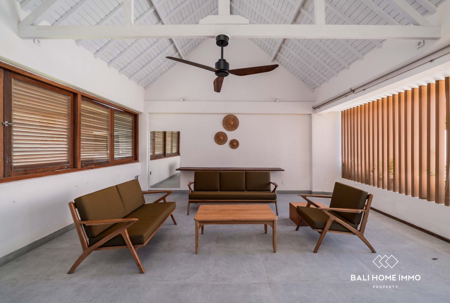 Newly Renovated 3 Bedroom Villa for Leasehold Sale in Berawa Bali view 9