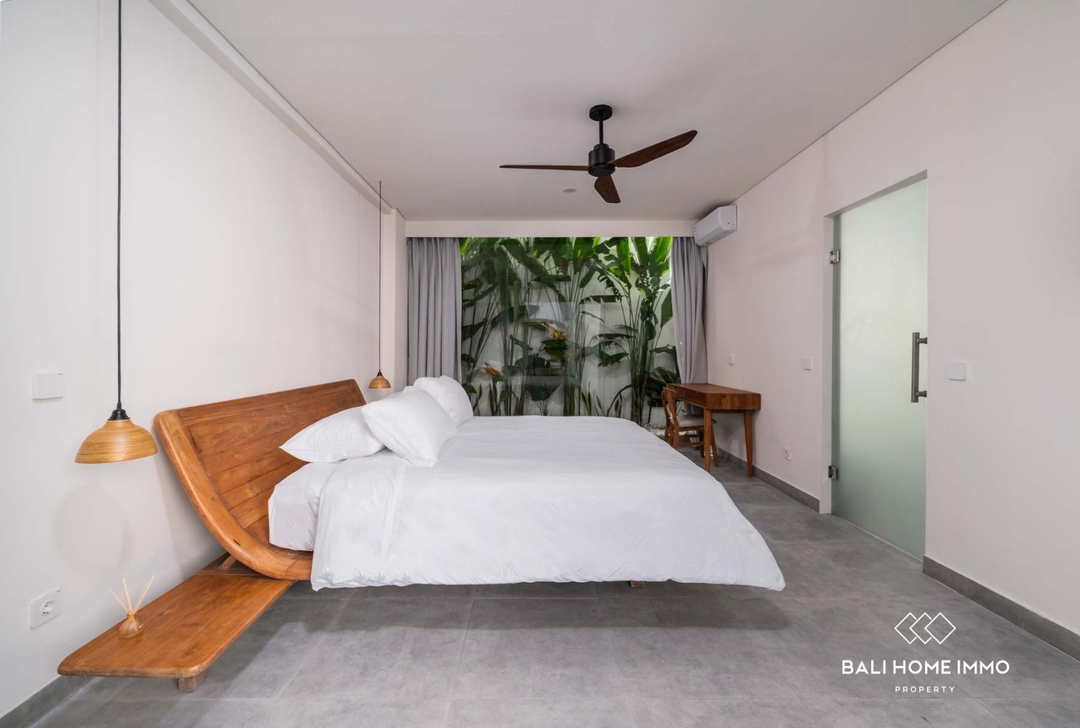 Newly Renovated 3 Bedroom Villa for Leasehold Sale in Berawa Bali view 11