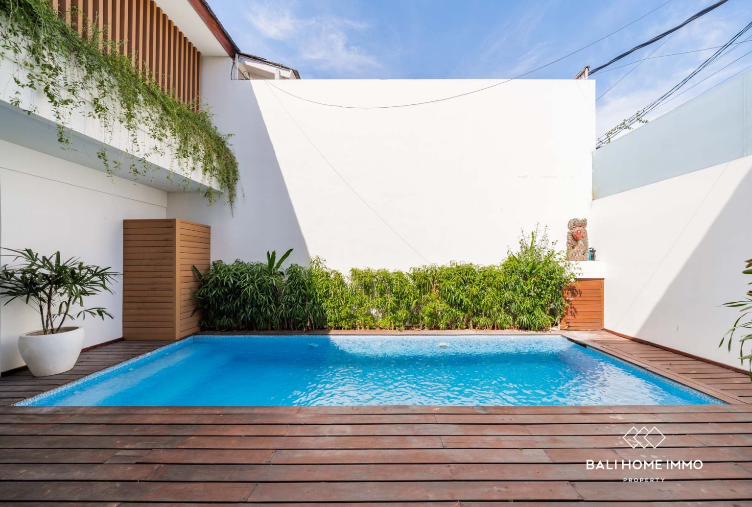 Newly Renovated 3 Bedroom Villa for Leasehold Sale in Berawa Bali view 19