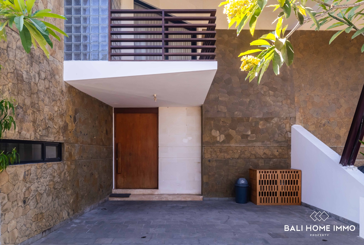 VILLA DE 3 CHAMBRES RÉCEMMENT RÉNOVÉE À LOUER À BALI UMALAS view 33