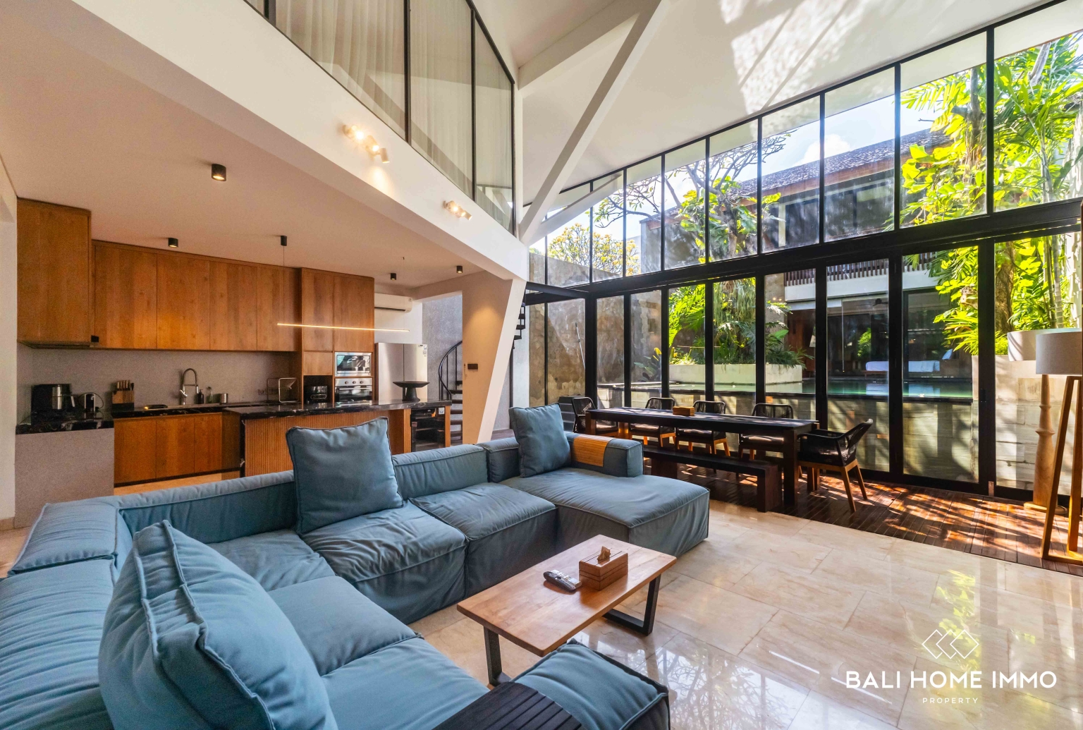 VILLA DE 3 CHAMBRES RÉCEMMENT RÉNOVÉE À LOUER À BALI UMALAS view 2