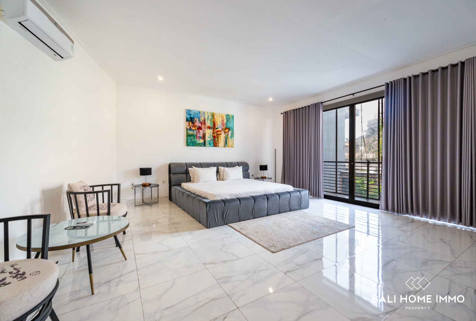 Newly Renovated 4 Bedroom Villa for Yearly Rental in Bali Petitenget view 12