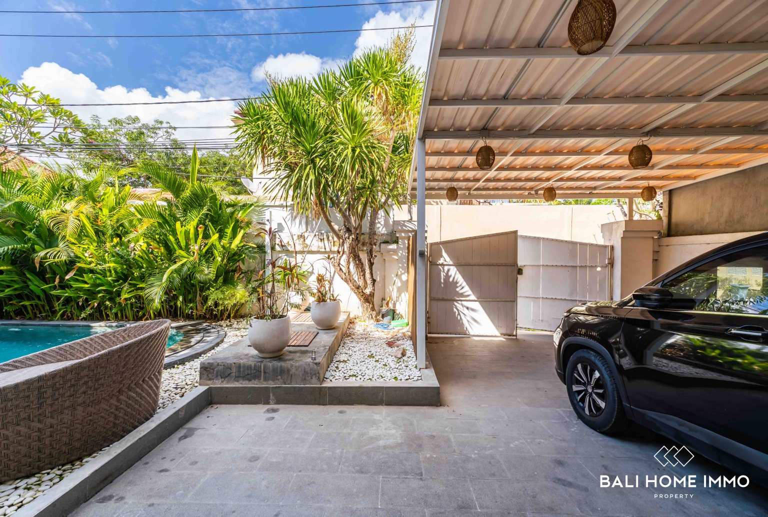 Newly Renovated 4 Bedroom Villa for Yearly Rental in Bali Petitenget view 27