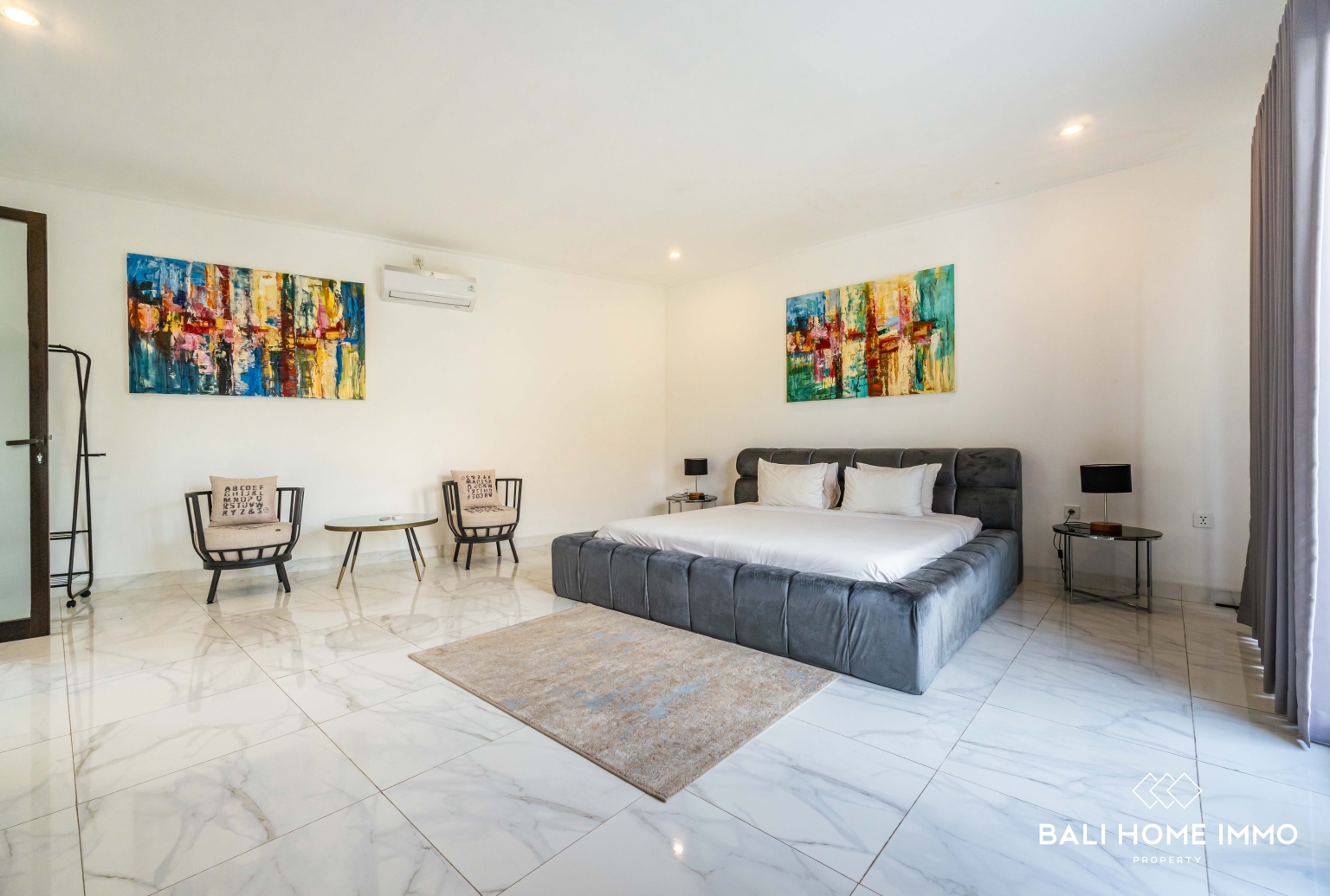 Newly Renovated 4 Bedroom Villa for Yearly Rental in Bali Petitenget view 13