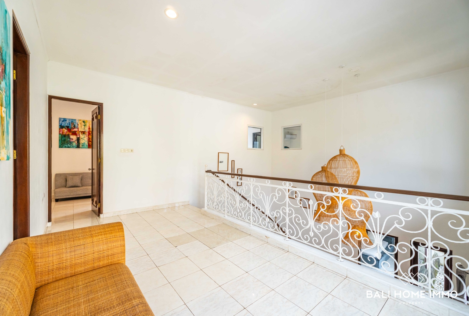 Newly Renovated 4 Bedroom Villa for Yearly Rental in Bali Petitenget view 11