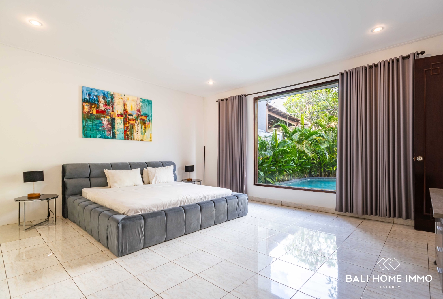 Newly Renovated 4 Bedroom Villa for Yearly Rental in Bali Petitenget view 18