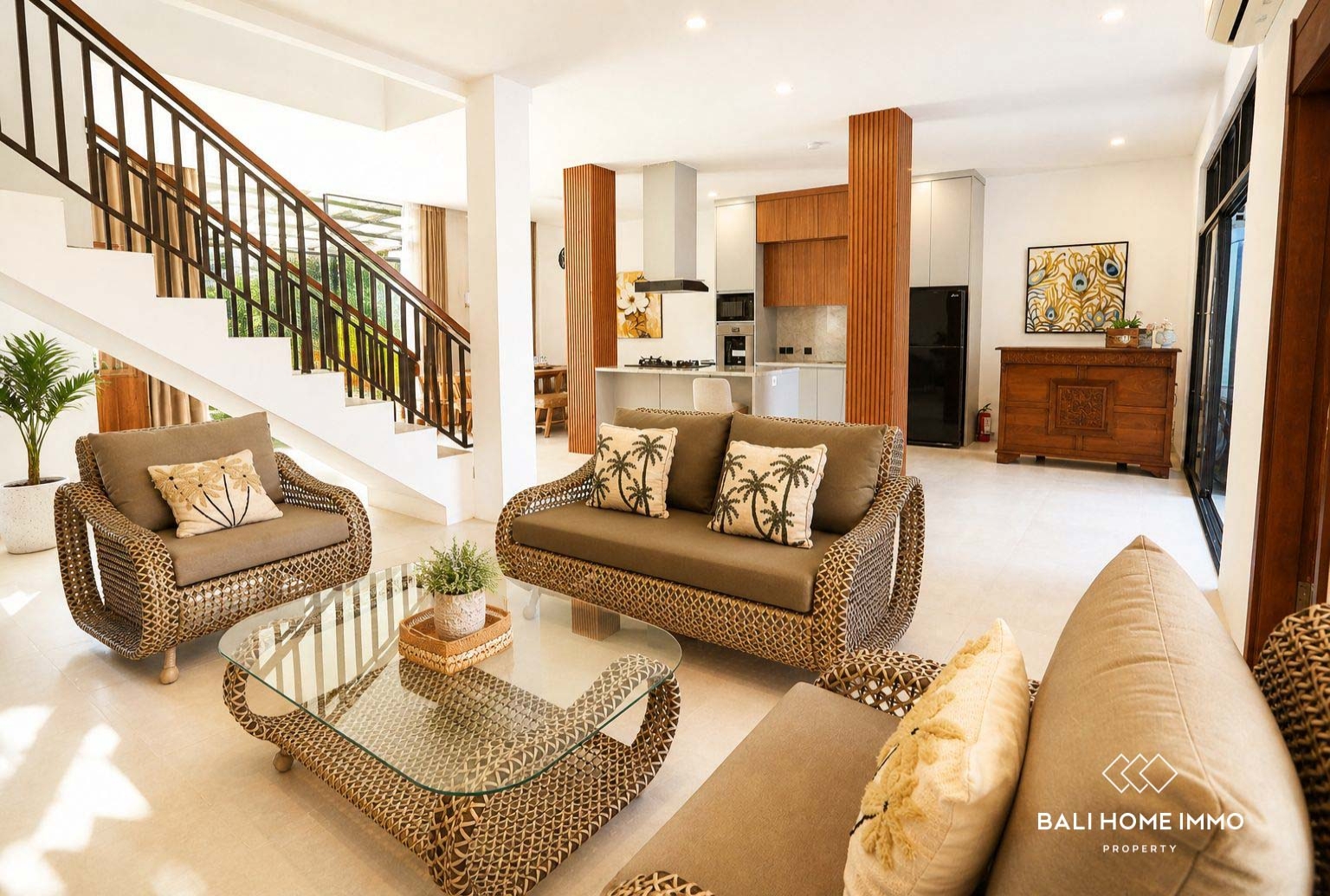 Newly Renovated 4 Bedrooms Villa For Sale in Seminyak Bali view 2