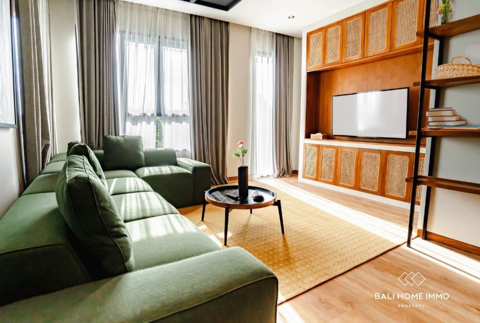 Ocean View 4 Bedroom Villa For Sale In Berawa view 3