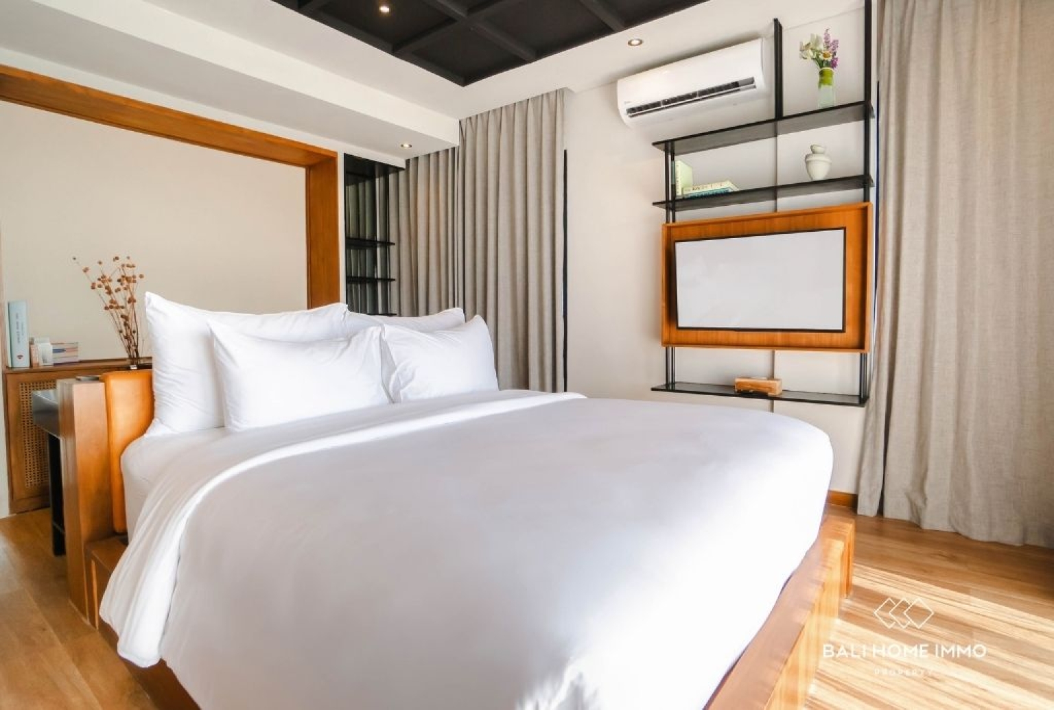 Ocean View 4 Bedroom Villa For Sale In Berawa view 22