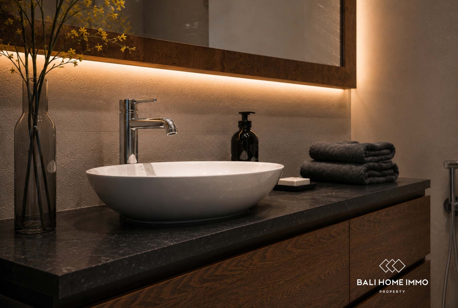 Apartemen loft mezzanine 1 kamar off-plan dijual di Kerobokan, Bali. view 13