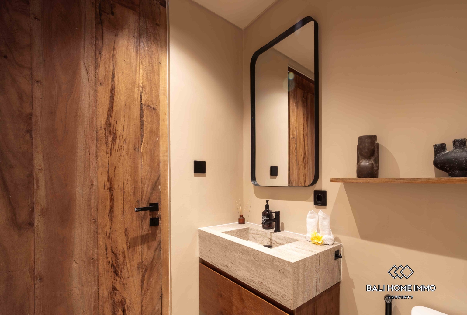 Villa modern 1 kamar baru dijual di Kedungu. view 18