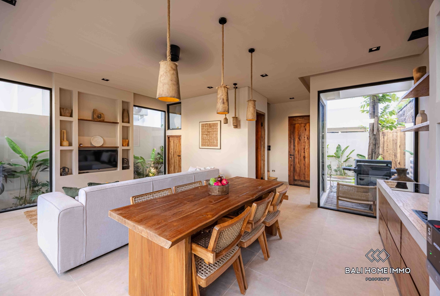 Villa modern 2 kamar off-plan berpemandangan sawah dijual di Kedungu. view 9
