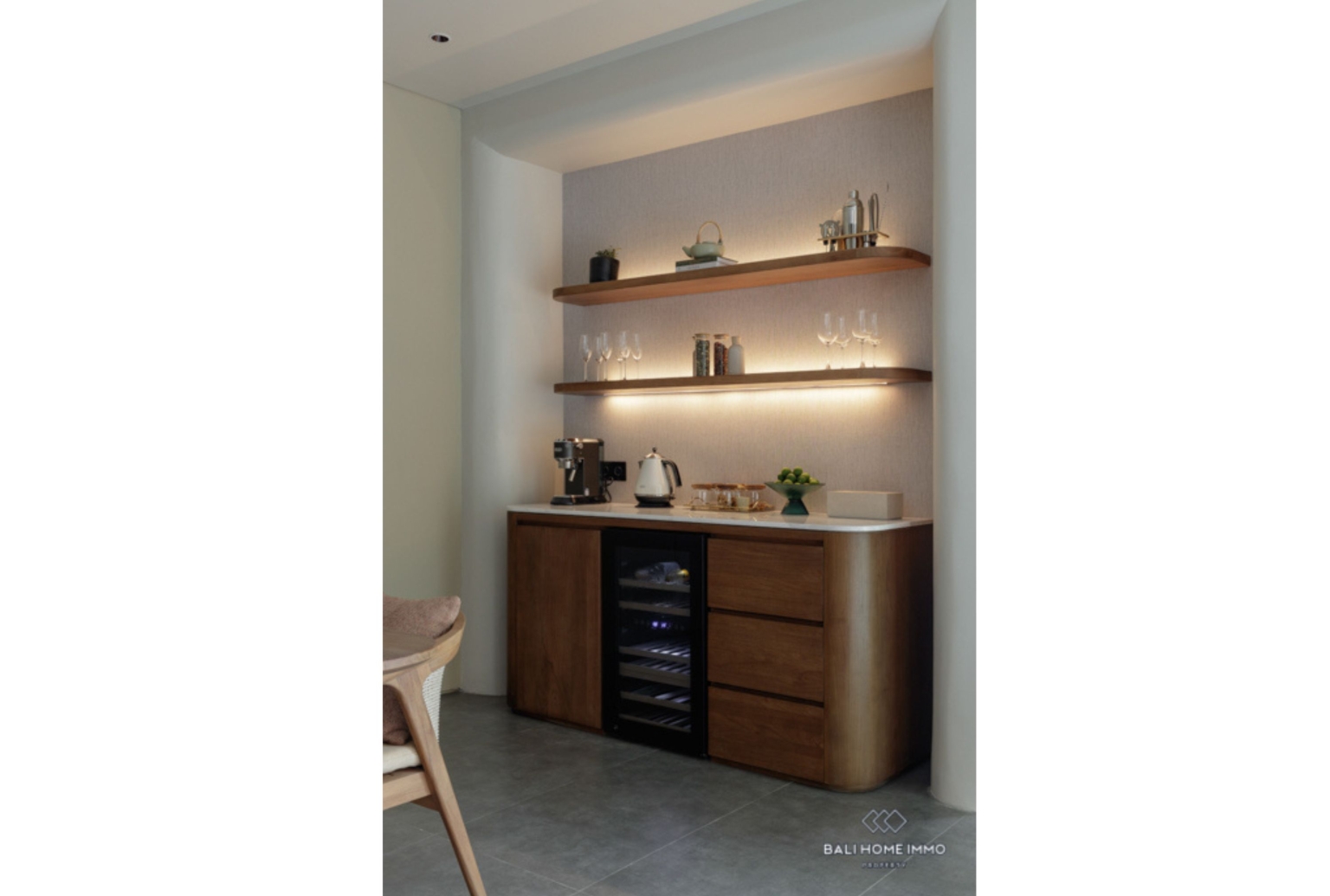 Apartemen penthouse 2 kamar off-plan dijual hak sewa di tepi pantai Pererenan, Bali. view 8