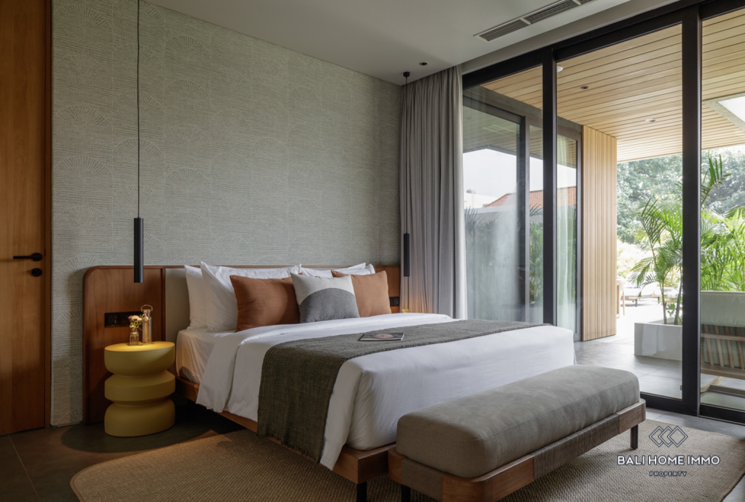 Apartemen penthouse 2 kamar off-plan dijual hak sewa di tepi pantai Pererenan, Bali. view 12