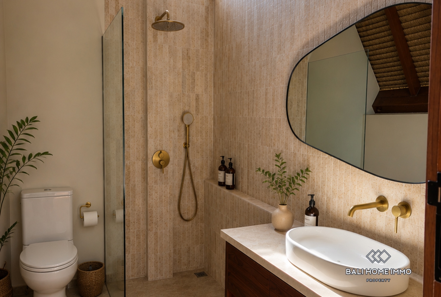 Brand new 2 Bedroom Villa for Sale Leasehold in Bali Kedungu near beach view 9