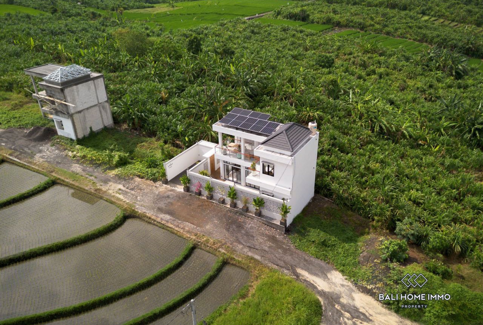 Villa sur plan de 2 chambres à vendre en pleine propriété à Bali Pererenan - Tumbak Bayuh view 18