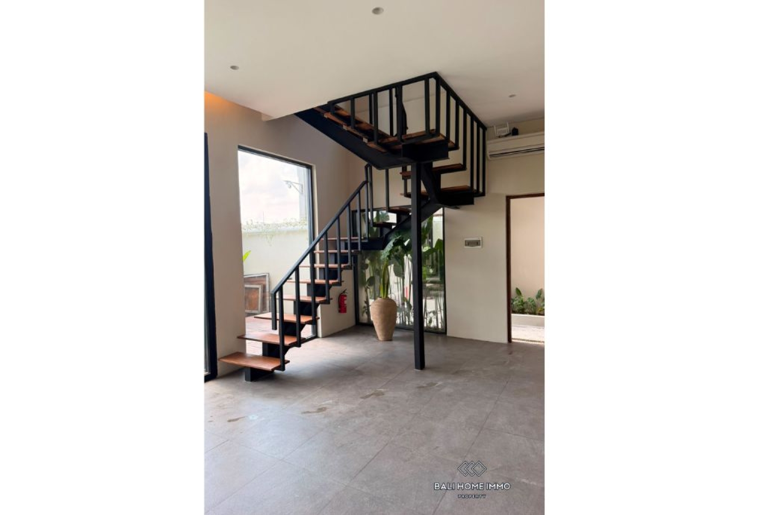 Villa de 2 chambres sur plan à vendre et à louer à Bali, près de la plage de Cemagi. view 4