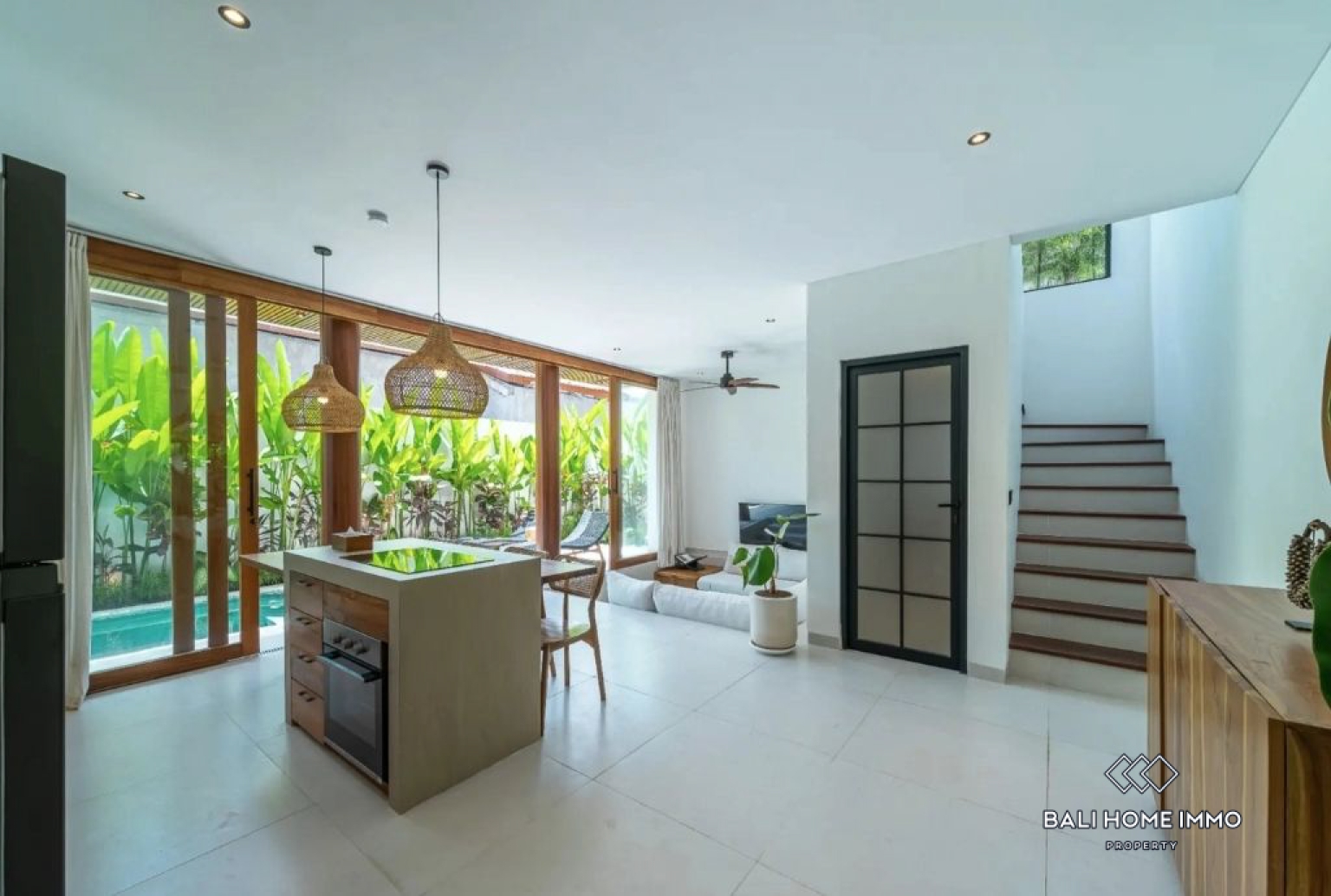 Villa de 2 chambres sur plan à vendre en location près de Seseh Beach Bali view 4