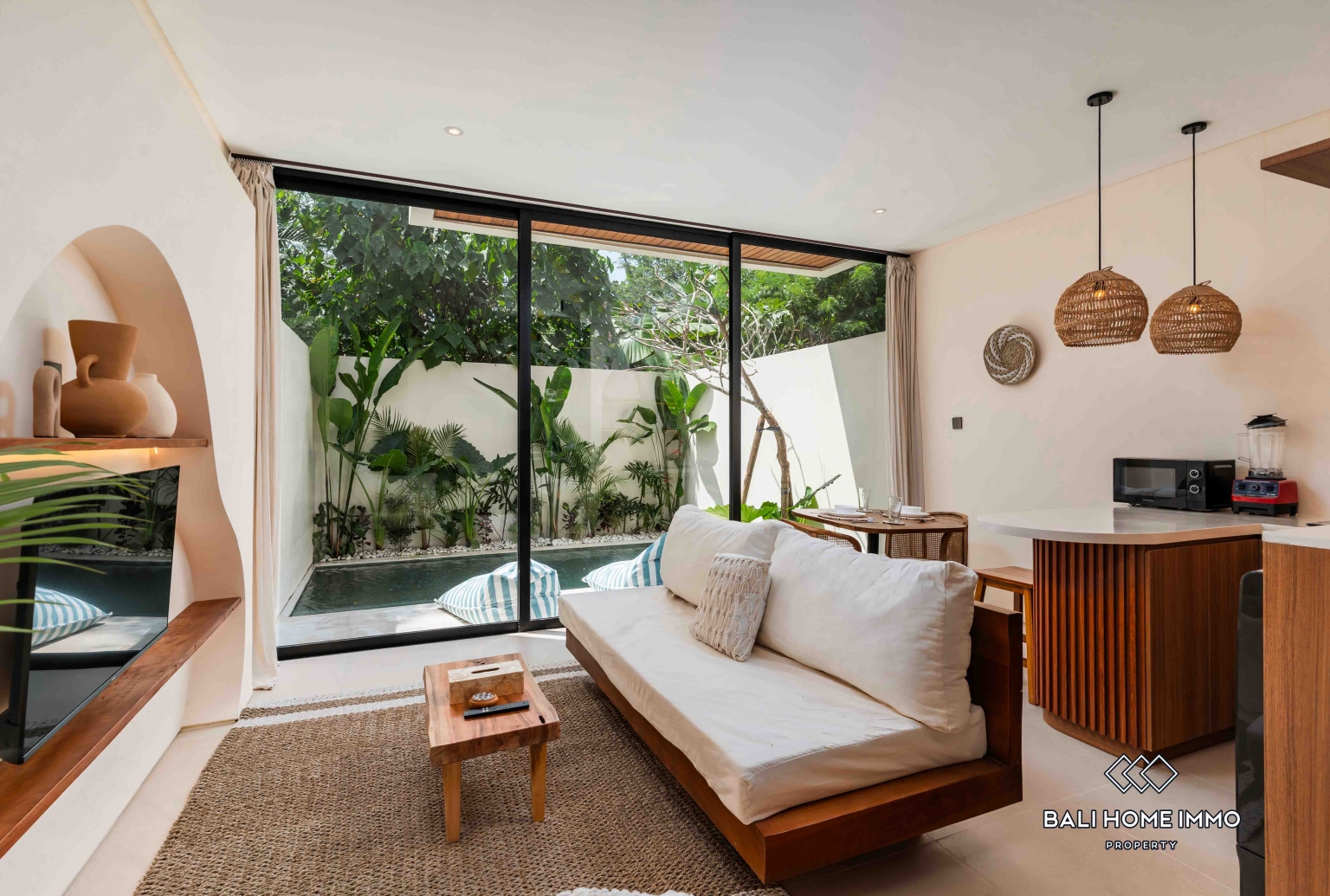3 Bedroom Bohemian Villa For Sale in Tumbak Bayuh Pererenan view 2