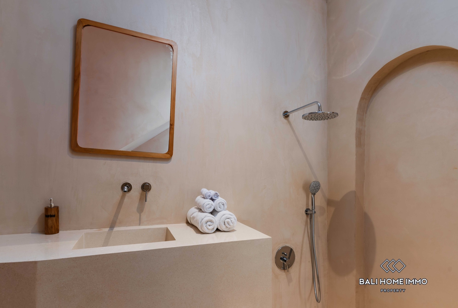 3 Bedroom Bohemian Villa For Sale in Tumbak Bayuh Pererenan view 17